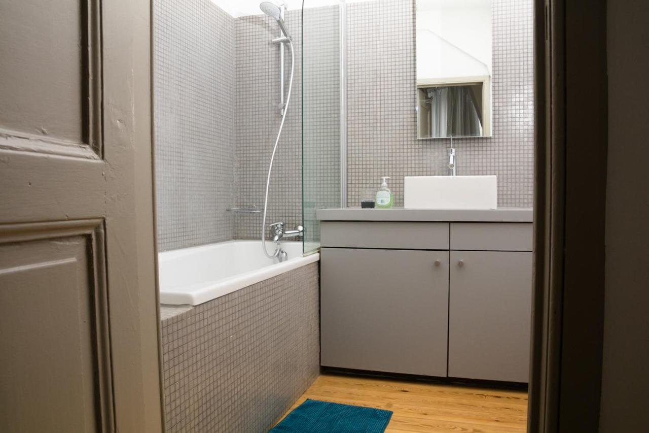 Duplex Dernier Etage Avec Terasse A Deux Pas De La Grand Place 布鲁塞尔 外观 照片