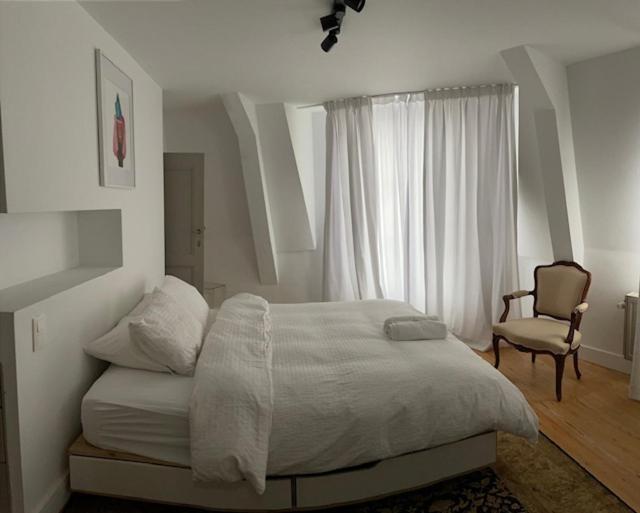 Duplex Dernier Etage Avec Terasse A Deux Pas De La Grand Place 布鲁塞尔 外观 照片