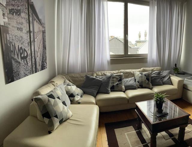 Duplex Dernier Etage Avec Terasse A Deux Pas De La Grand Place 布鲁塞尔 外观 照片
